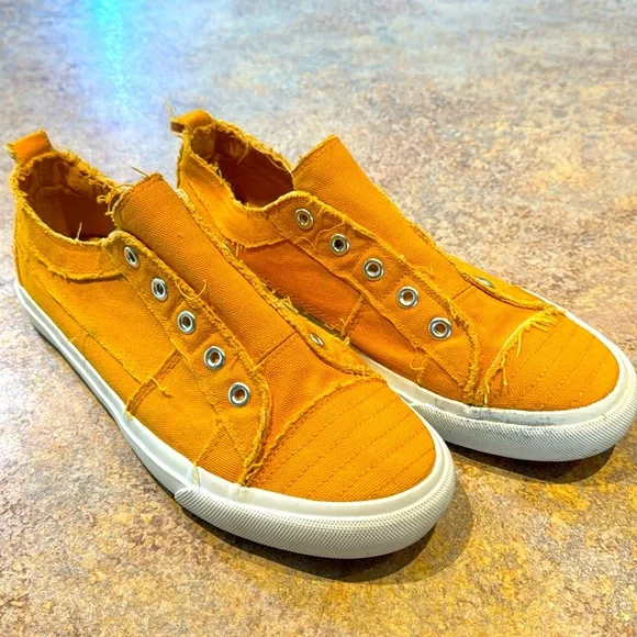 Corky’s Golden Yellow Canvas Sneakers women size 9 - Picture 1 of 5